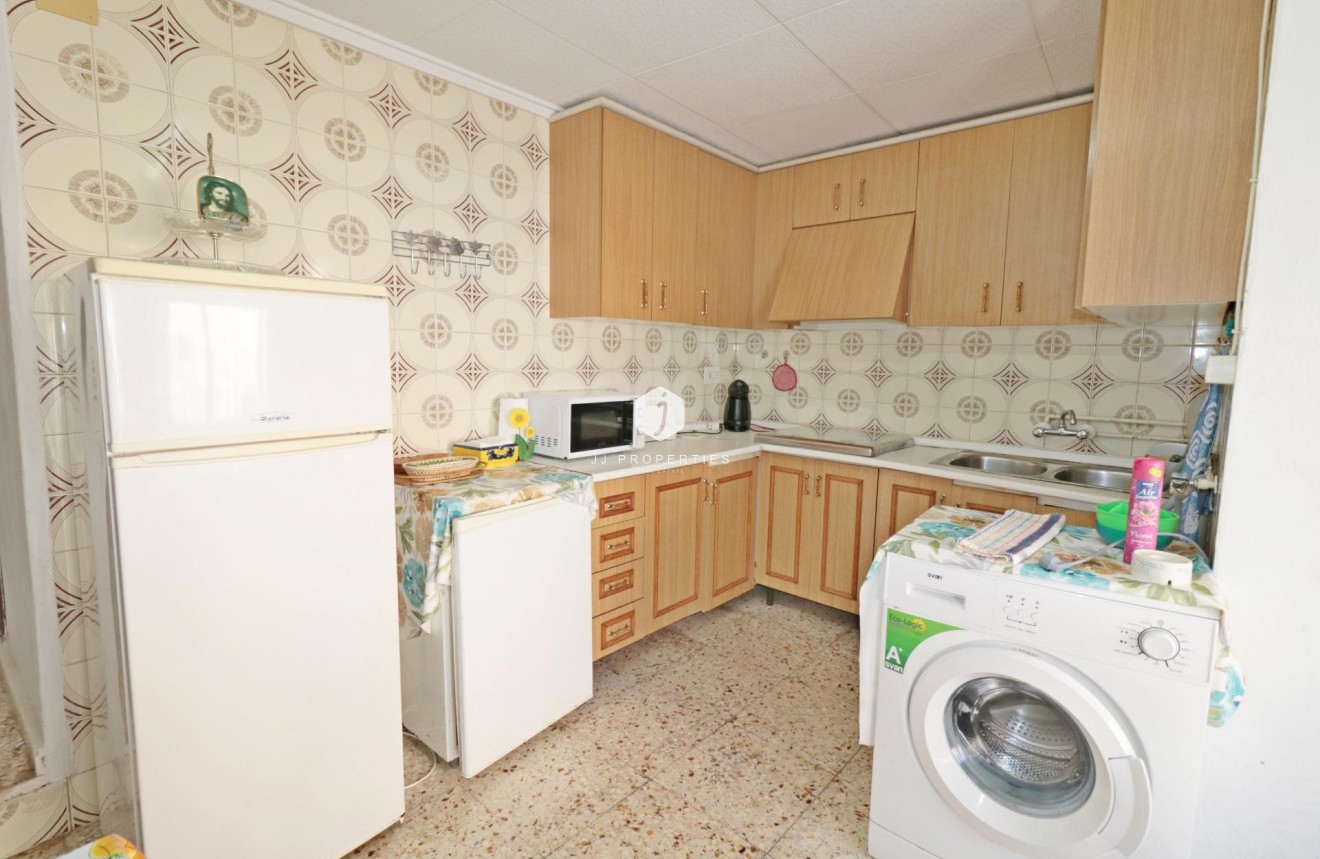 Z drugiej ręki - Mieszkanie w bloku -
Torrevieja - La Mata Pueblo