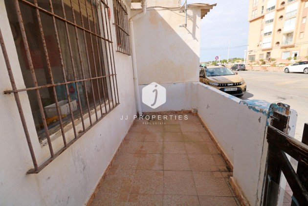 Z drugiej ręki - Mieszkanie w bloku -
Torrevieja - La Mata Pueblo