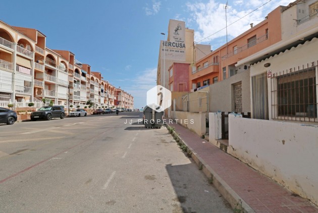 Z drugiej ręki - Mieszkanie w bloku -
Torrevieja - La Mata Pueblo