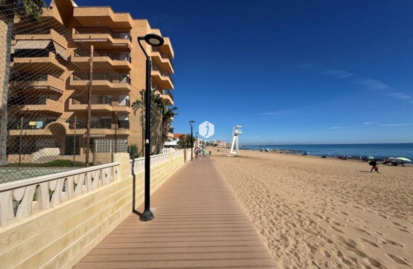 Z drugiej ręki - Mieszkanie w bloku -
La Mata - Costa Blanca