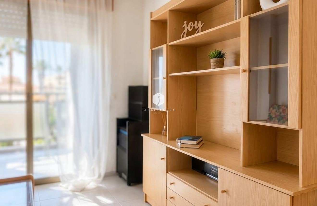 Aus zweiter Hand - Wohnung -
Torrevieja - La Siesta - El Salado - Torreta
