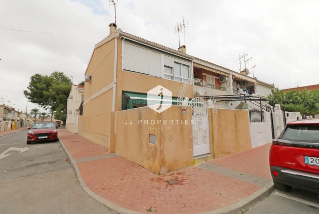 Resale - Chalet -
Torrevieja - Playa de los Naufragos