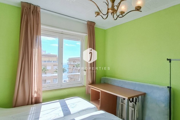 Aus zweiter Hand - Penthouse -
Torrevieja - Playa de los Naufragos
