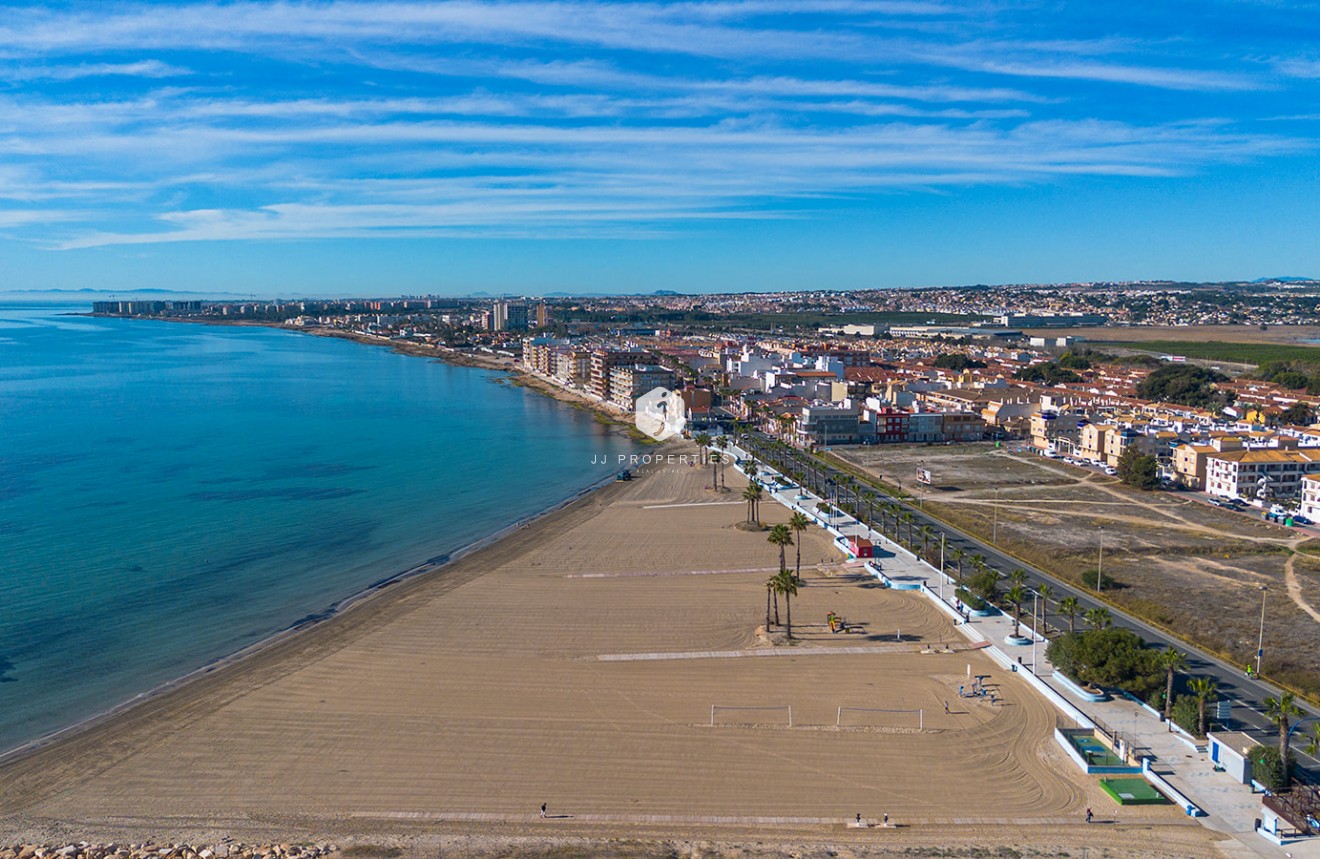 Resale - Apartment / flat -
Torrevieja - Costa Blanca