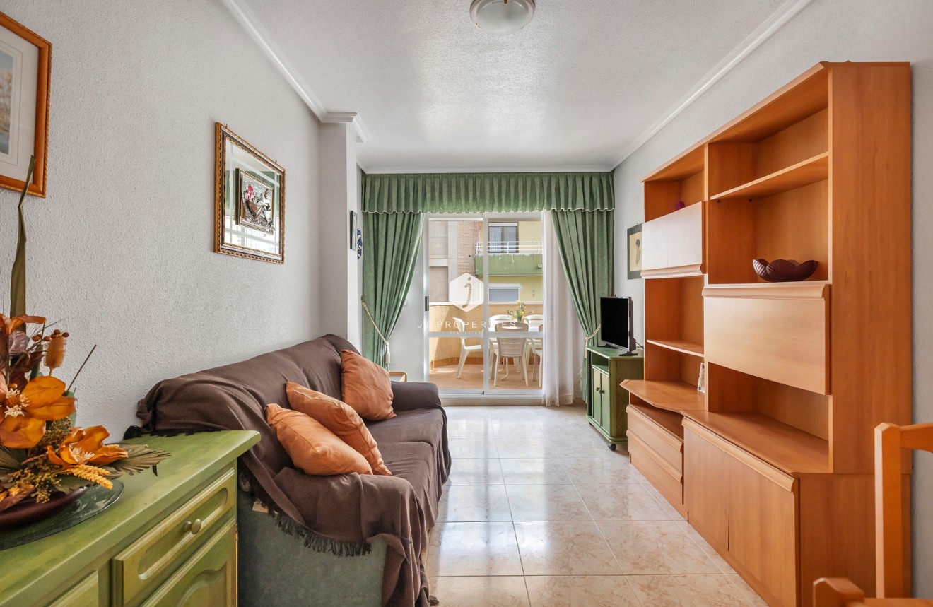 Resale - Apartment / flat -
Torrevieja - Costa Blanca