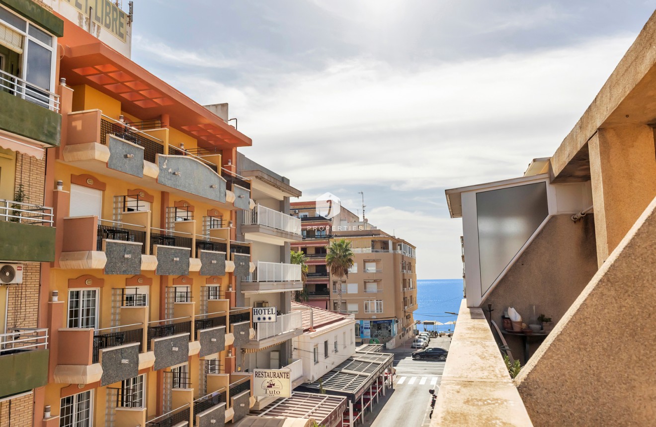 Resale - Apartment / flat -
Torrevieja - Costa Blanca