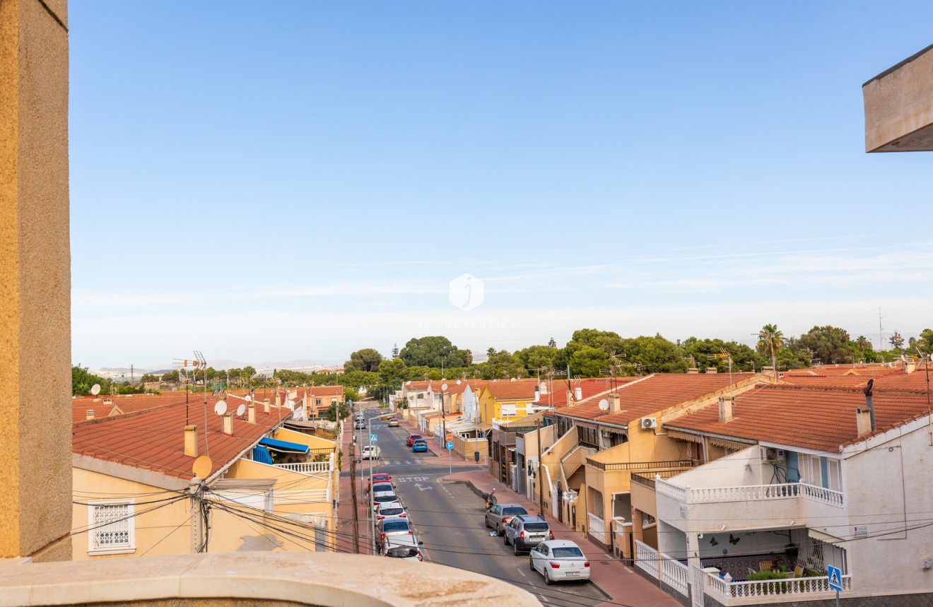 Resale - Apartment / flat -
Torrevieja - Costa Blanca