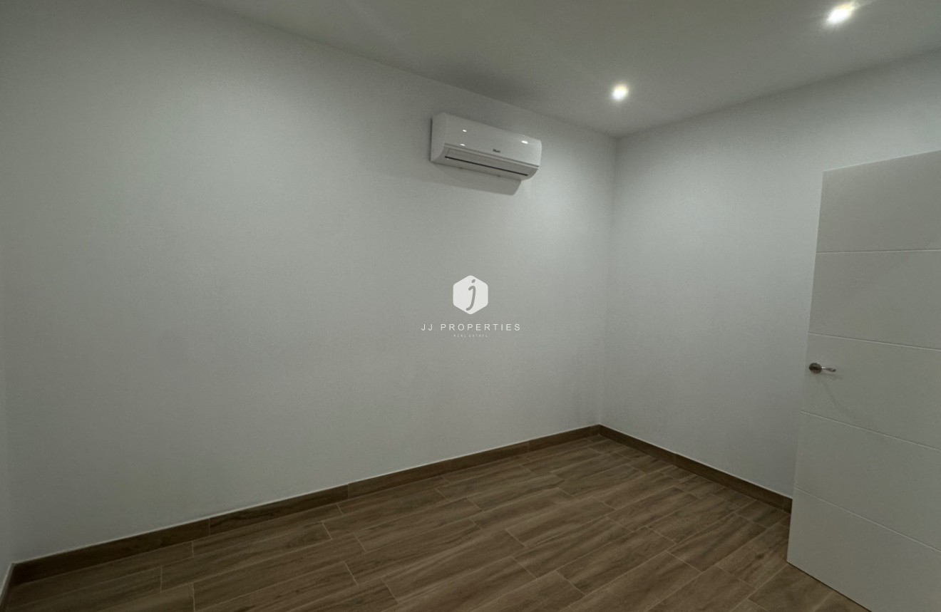 Segunda mano - Apartamento / piso -
Torrevieja - Costa Blanca