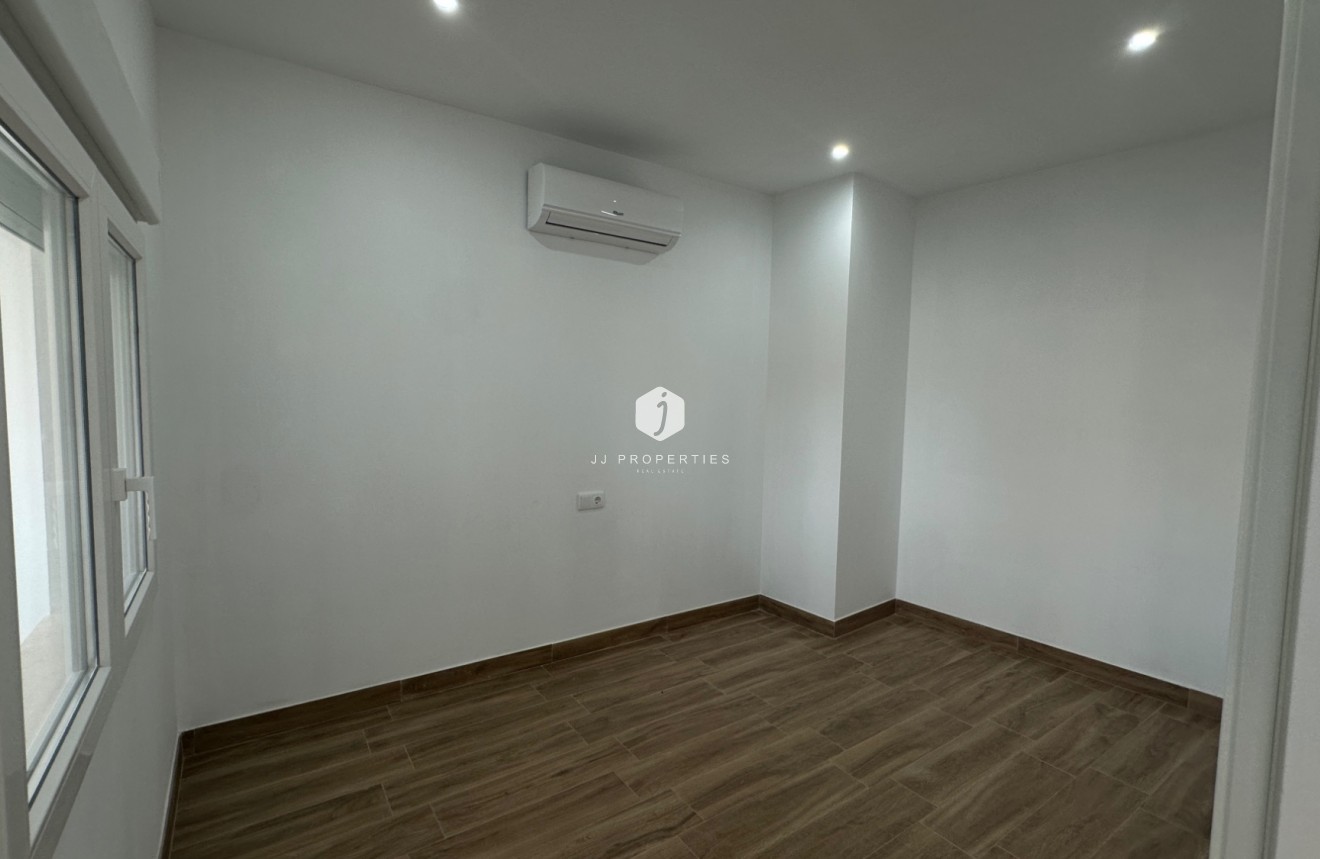 Segunda mano - Apartamento / piso -
Torrevieja - Costa Blanca
