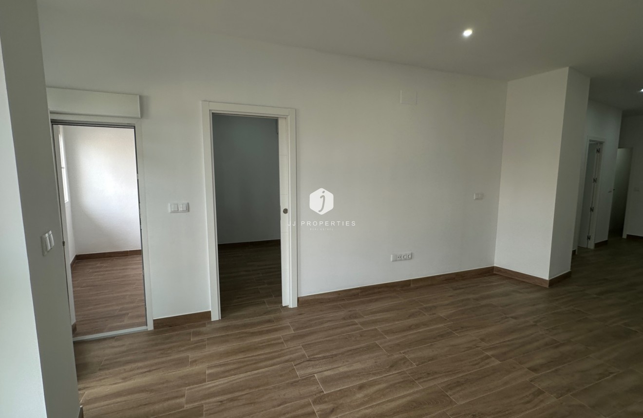 Segunda mano - Apartamento / piso -
Torrevieja - Costa Blanca