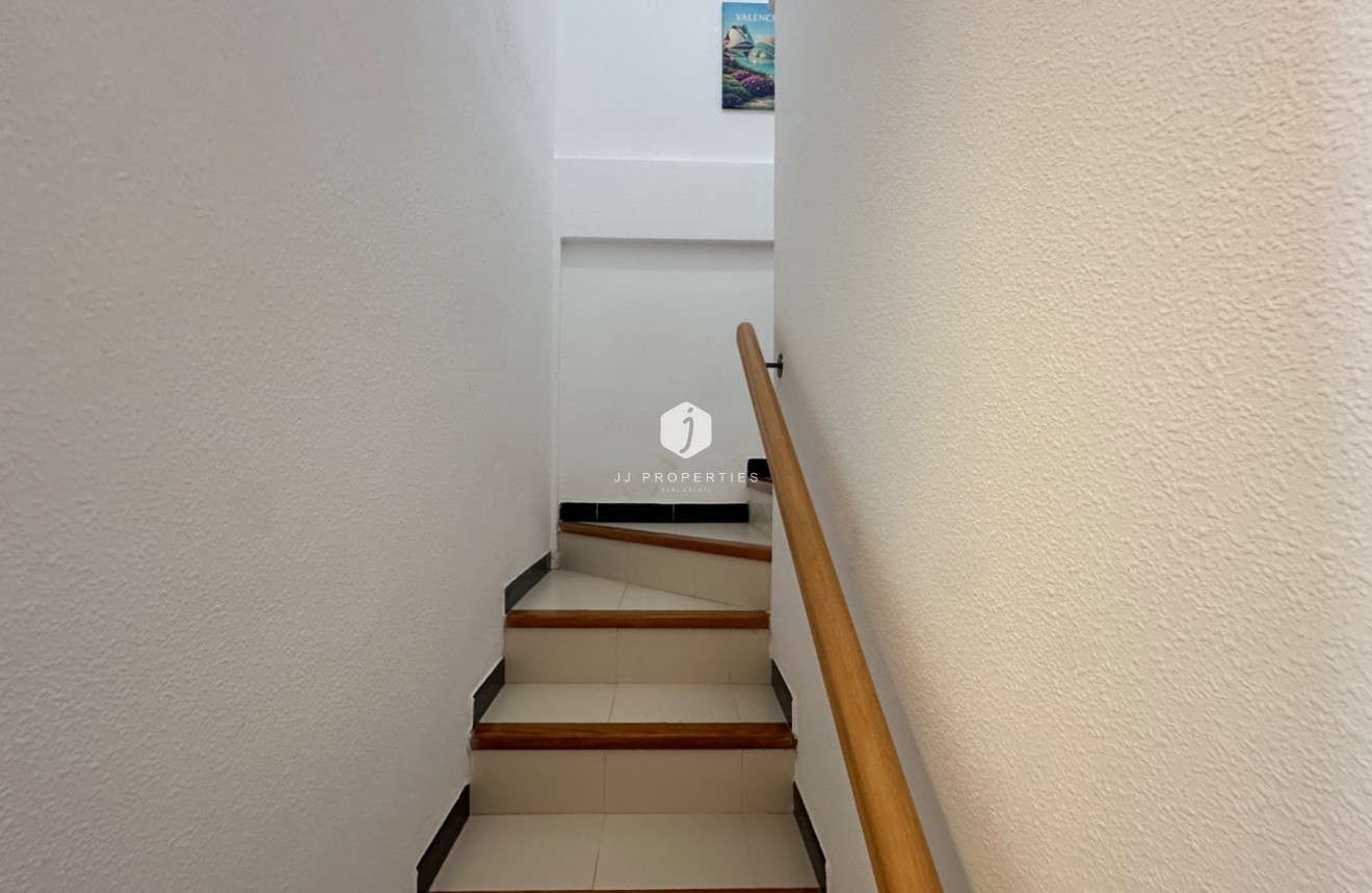 Aus zweiter Hand - Chalet -
La Mata - Costa Blanca
