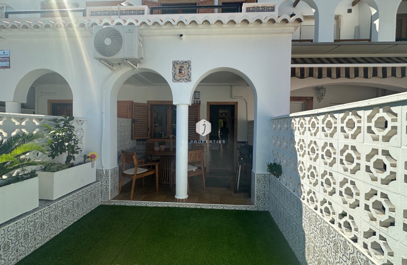Aus zweiter Hand - Chalet -
La Mata - Costa Blanca