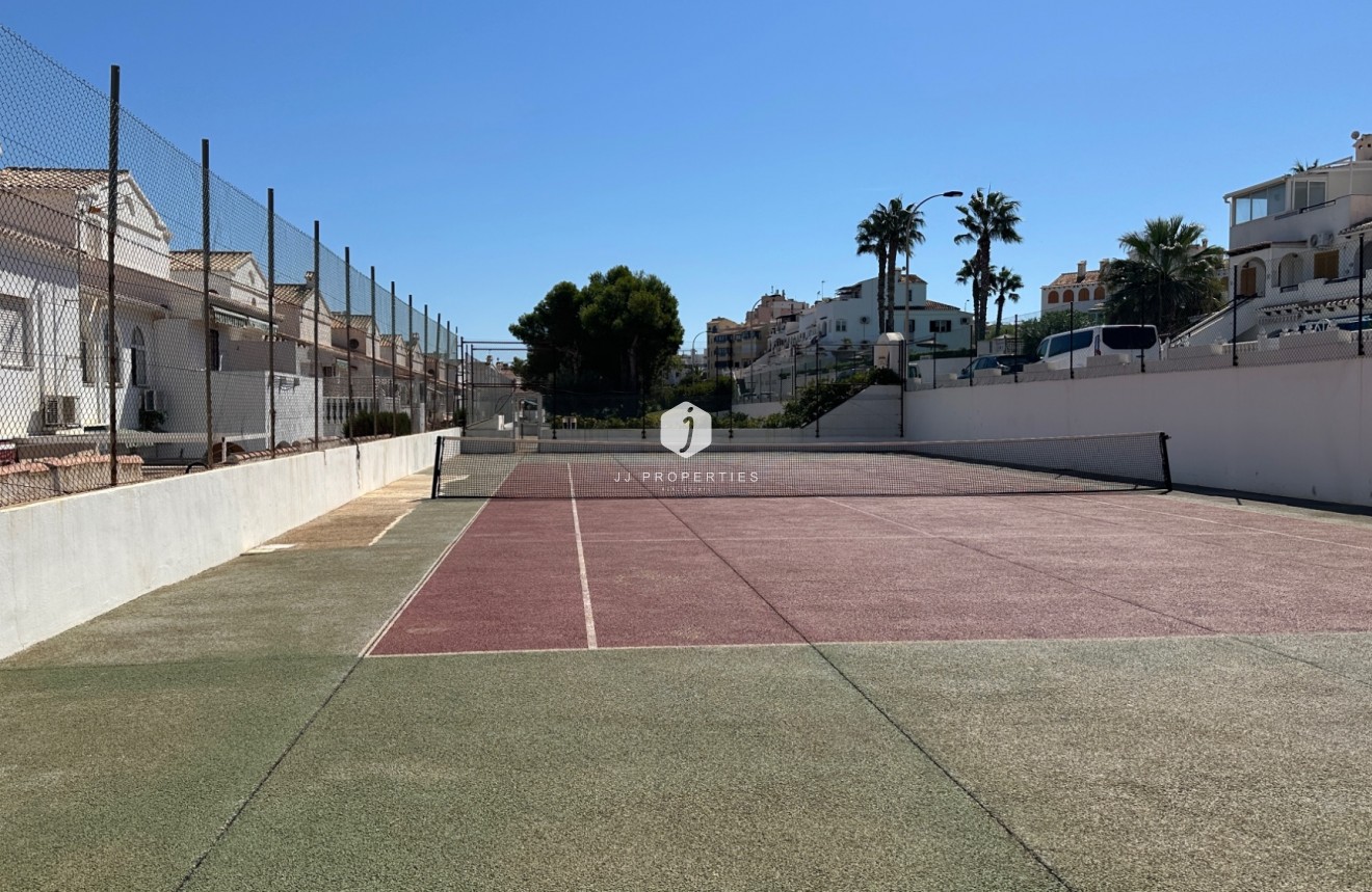 Aus zweiter Hand - Chalet -
La Mata - Costa Blanca