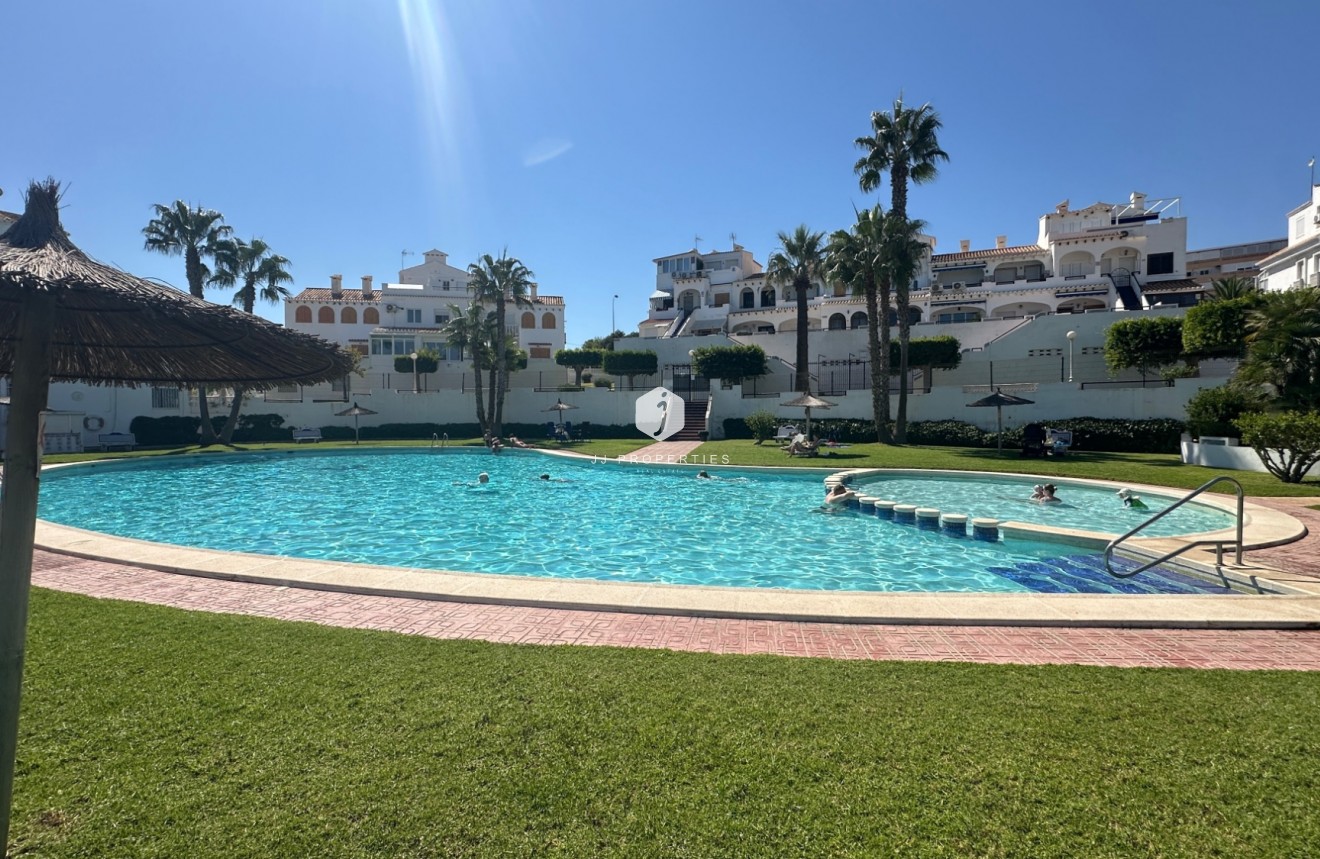Aus zweiter Hand - Chalet -
La Mata - Costa Blanca