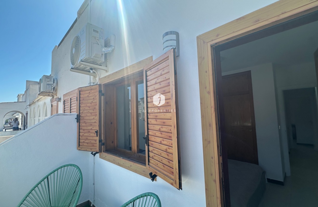 Aus zweiter Hand - Chalet -
La Mata - Costa Blanca