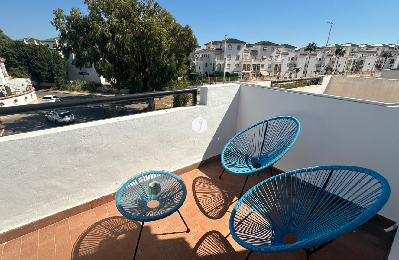 Aus zweiter Hand - Chalet -
La Mata - Costa Blanca