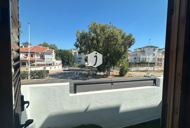 Aus zweiter Hand - Chalet -
La Mata - Costa Blanca