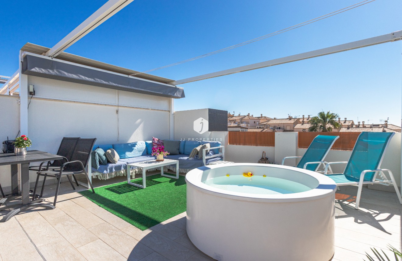 Aus zweiter Hand - Bungalow -
Los Altos - Costa Blanca