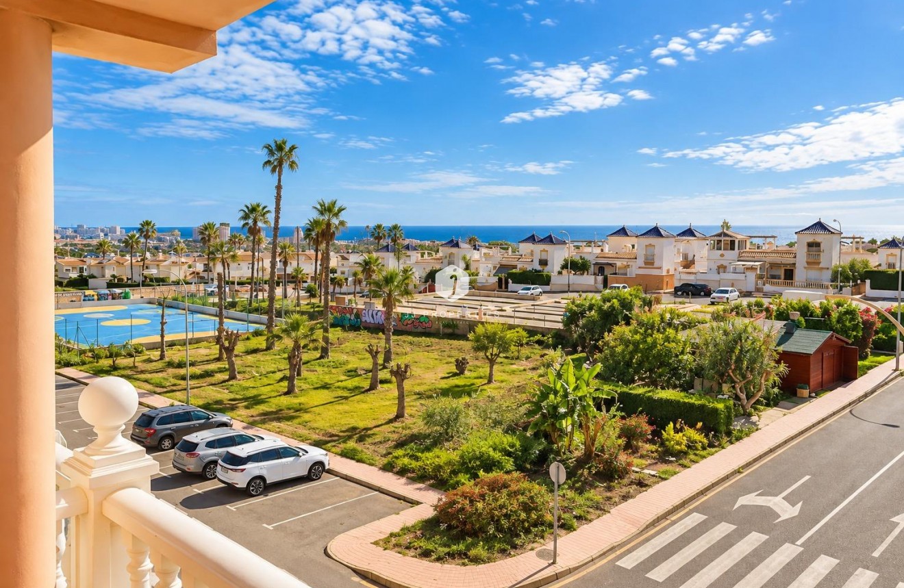 Resale - Apartment / flat -
Torrevieja - Costa Blanca