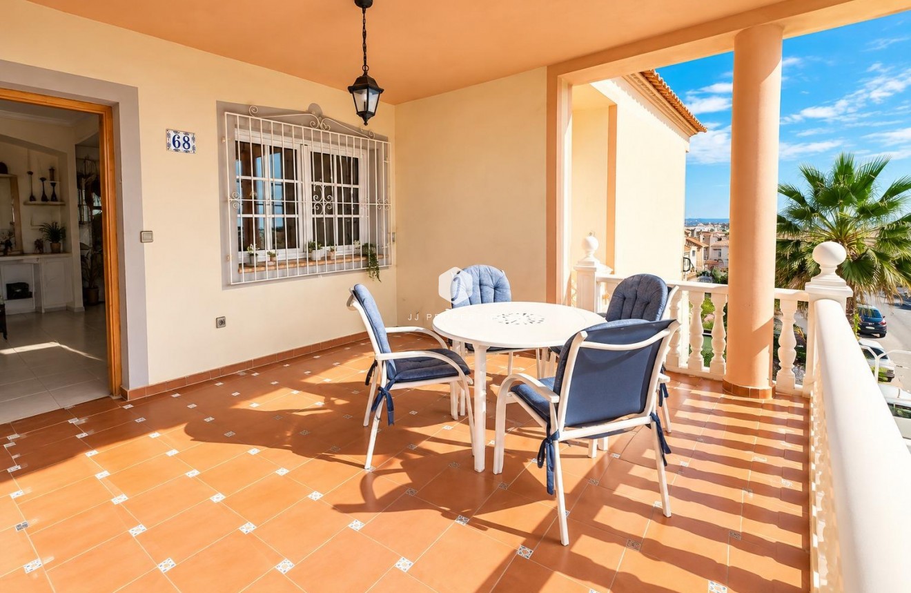 Resale - Apartment / flat -
Torrevieja - Costa Blanca