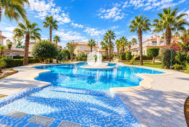 Resale - Apartment / flat -
Torrevieja - Costa Blanca