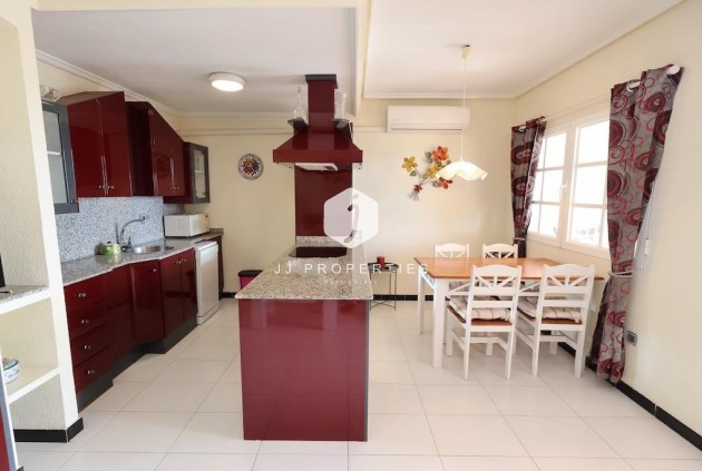 Resale - Apartment / flat -
Torrevieja - Costa Blanca