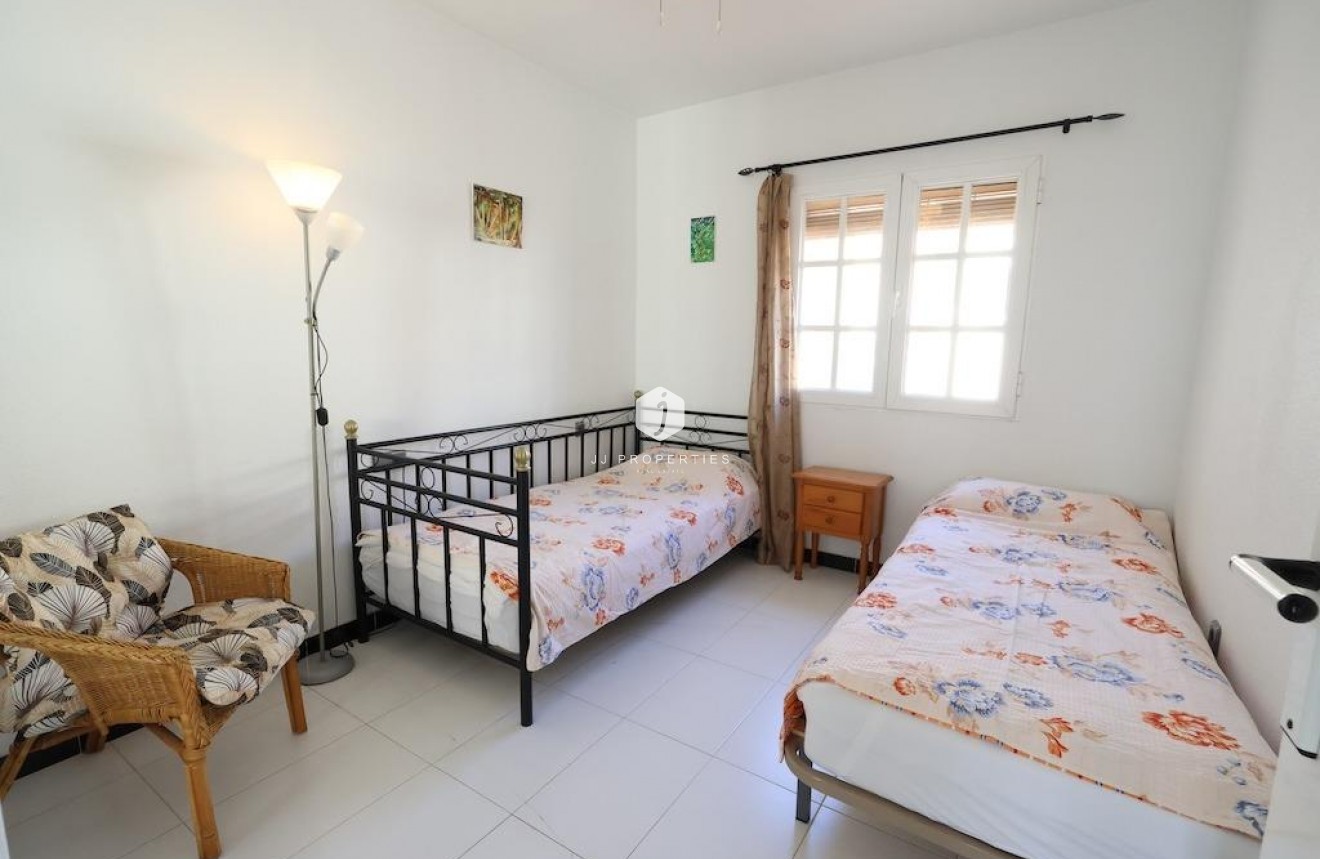 Resale - Apartment / flat -
Torrevieja - Costa Blanca