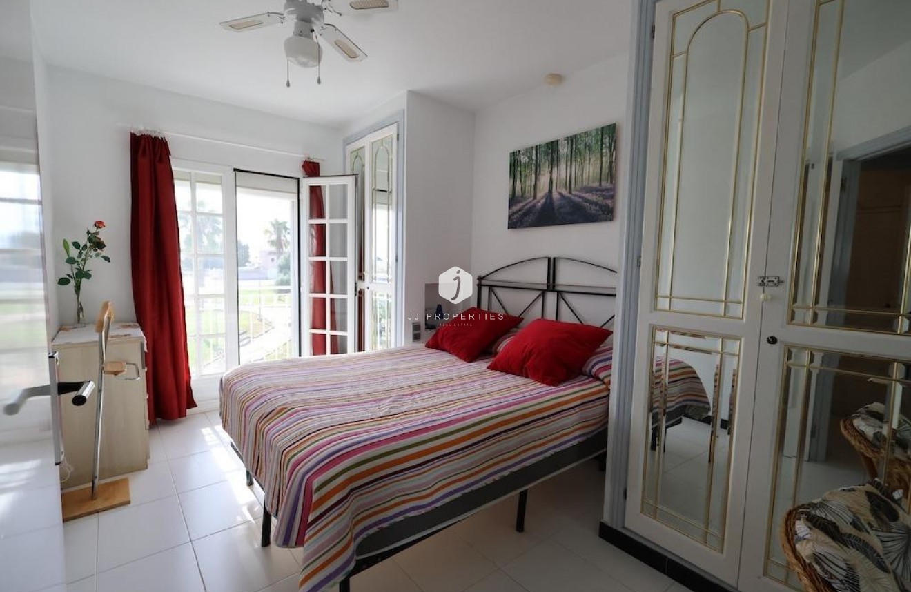 Resale - Apartment / flat -
Torrevieja - Costa Blanca