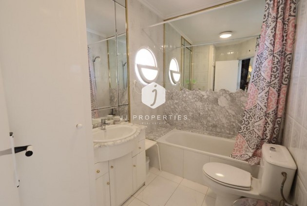 Resale - Apartment / flat -
Torrevieja - Costa Blanca
