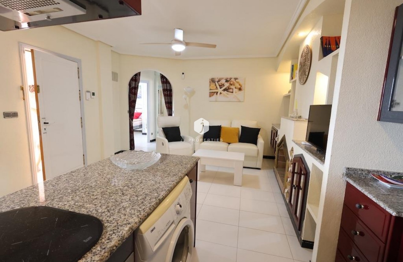 Resale - Apartment / flat -
Torrevieja - Costa Blanca