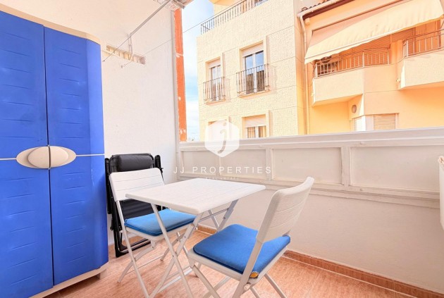 Z drugiej ręki - Mieszkanie w bloku -
Torrevieja - Centro - Muelle Pesquero