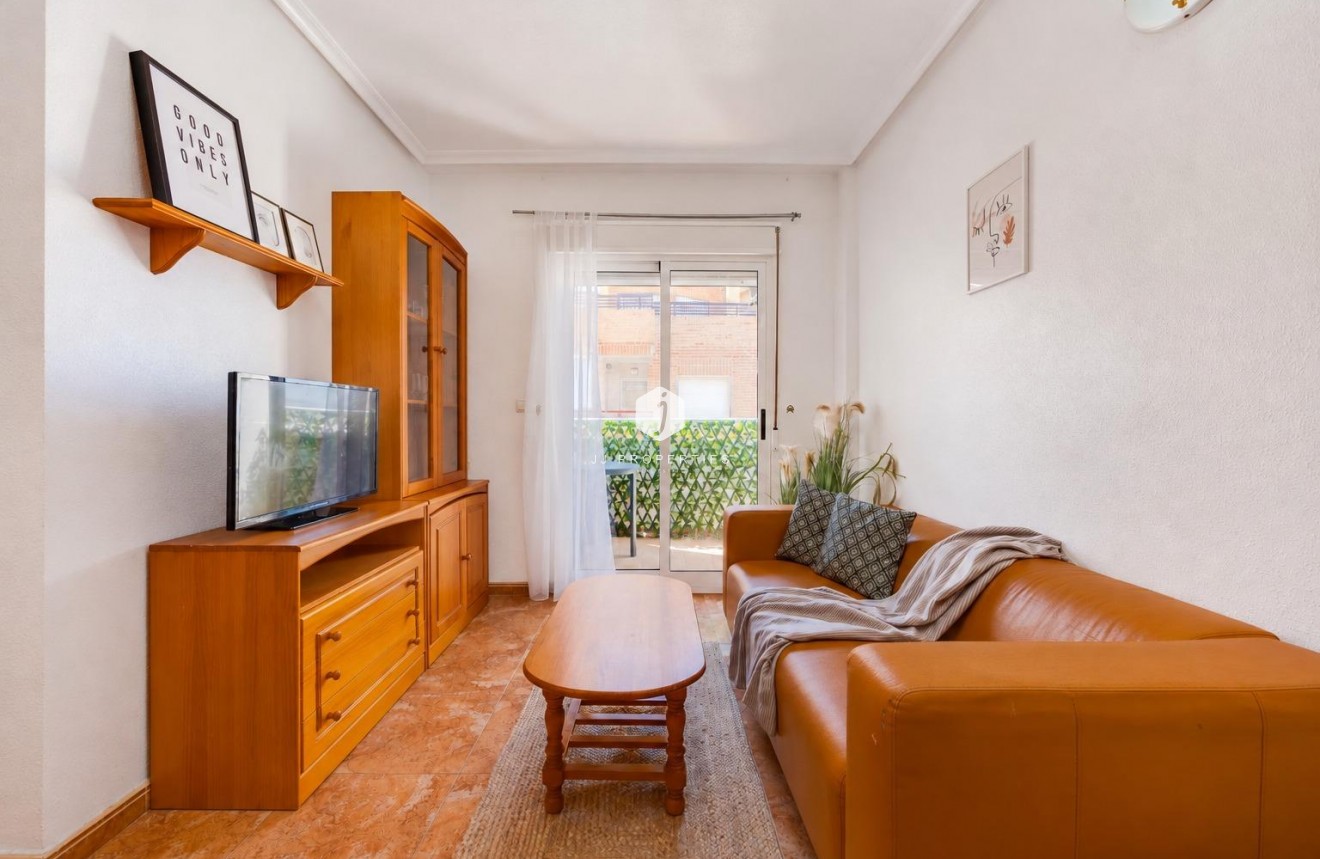 Segunda mano - Apartamento / piso -
Torrevieja - Centro
