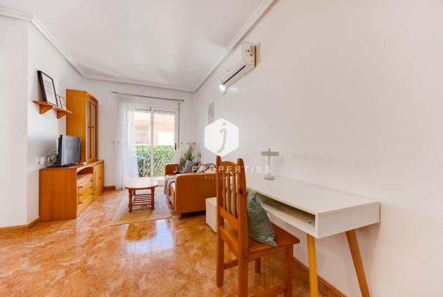 Segunda mano - Apartamento / piso -
Torrevieja - Centro