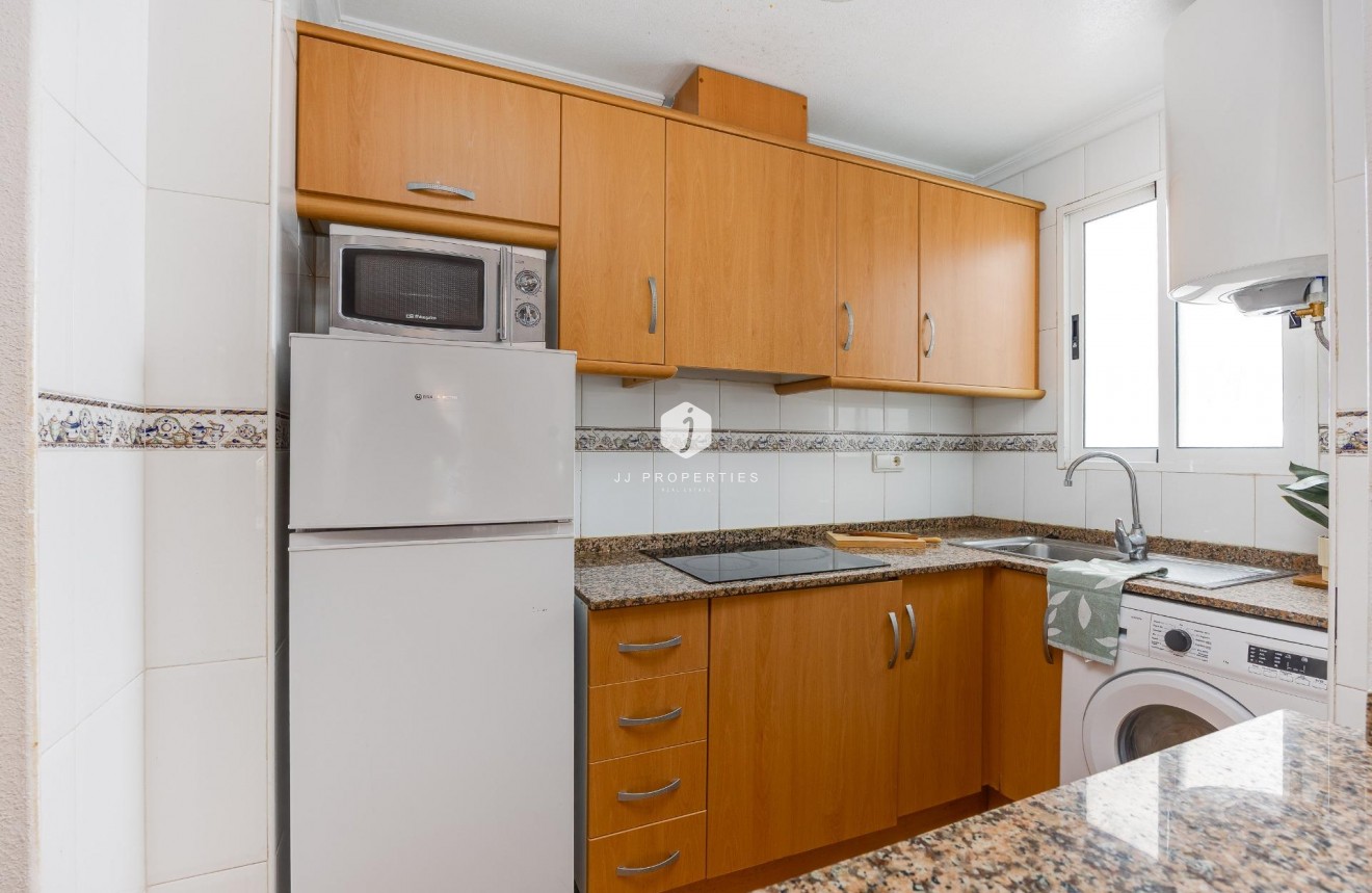 Segunda mano - Apartamento / piso -
Torrevieja - Centro
