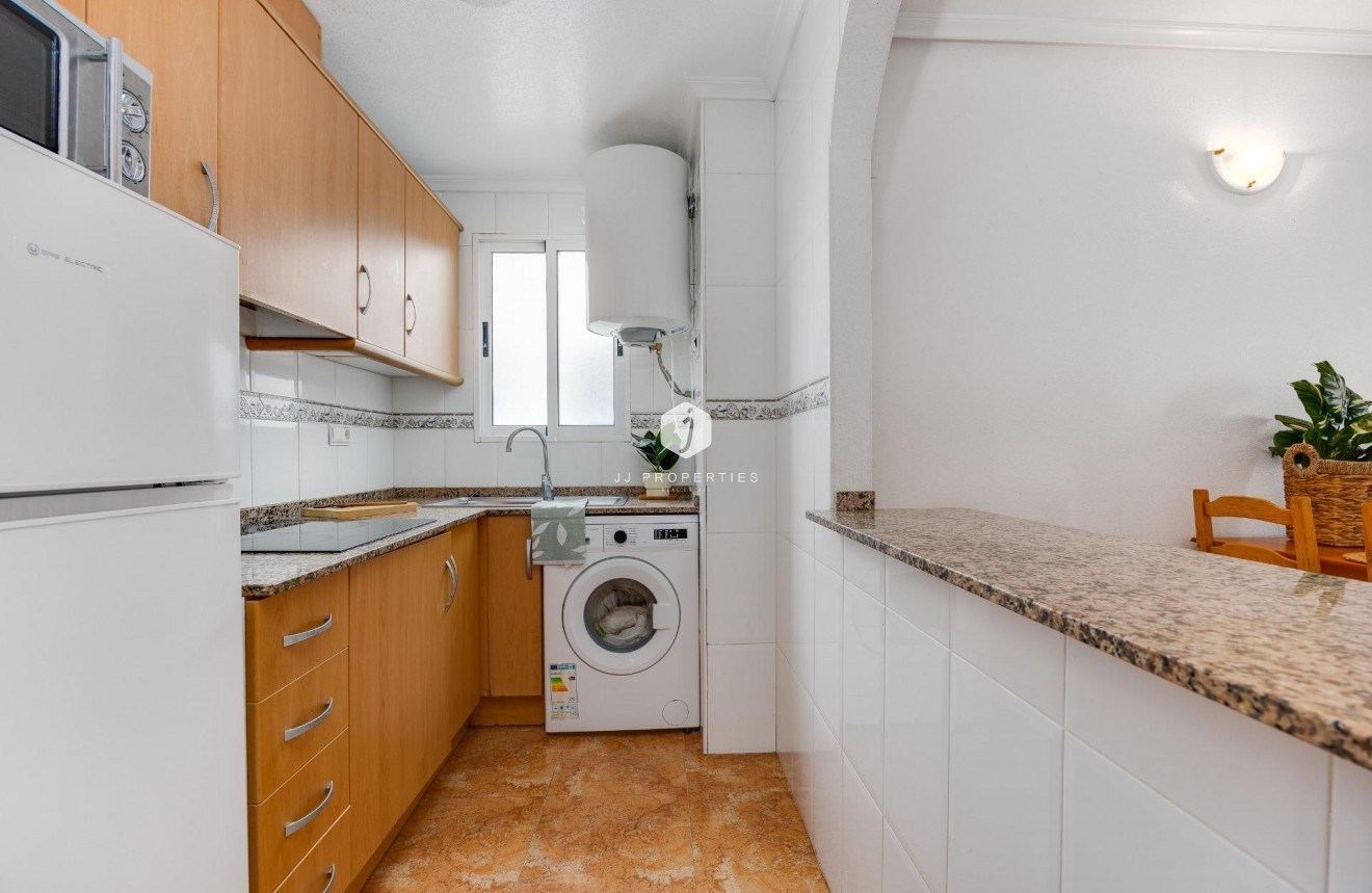 Segunda mano - Apartamento / piso -
Torrevieja - Centro