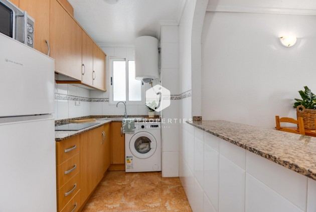 Segunda mano - Apartamento / piso -
Torrevieja - Centro