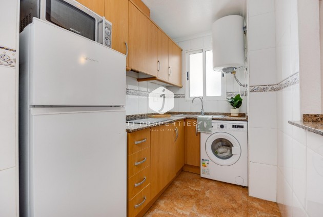 Segunda mano - Apartamento / piso -
Torrevieja - Centro