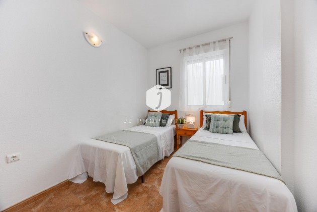 Segunda mano - Apartamento / piso -
Torrevieja - Centro