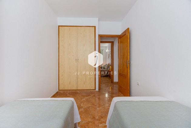 Segunda mano - Apartamento / piso -
Torrevieja - Centro