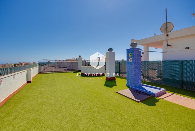 Segunda mano - Apartamento / piso -
Torrevieja - Centro