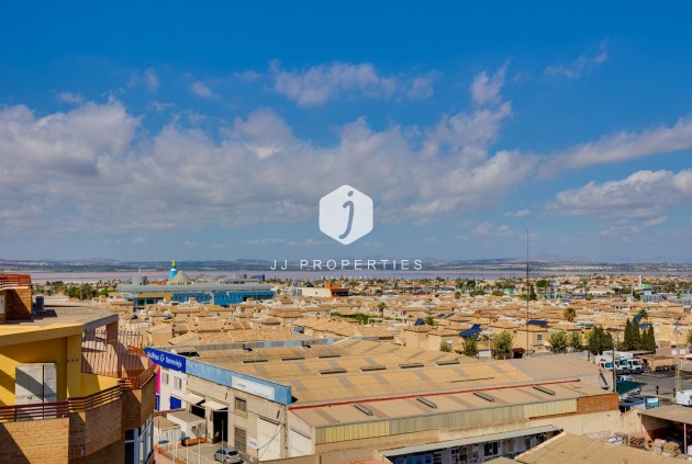 Segunda mano - Apartamento / piso -
Torrevieja - Centro