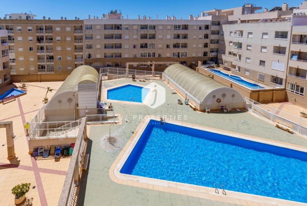 Segunda mano - Apartamento / piso -
Torrevieja - Centro