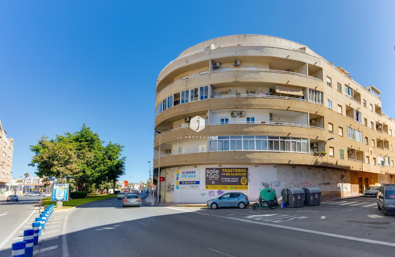Segunda mano - Apartamento / piso -
Torrevieja - Centro