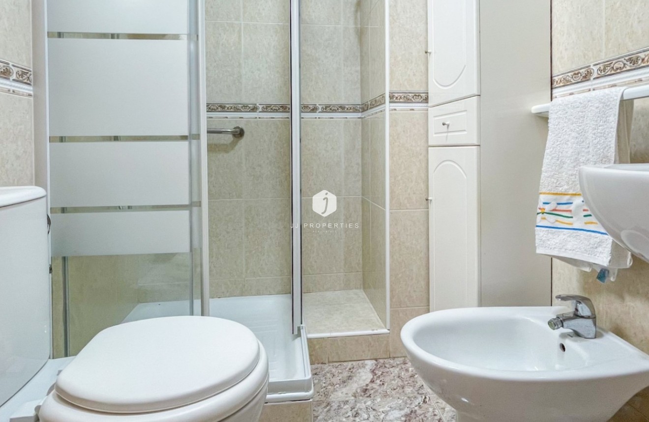 Tweedehands - Appartement / flat -
Torrevieja - Costa Blanca