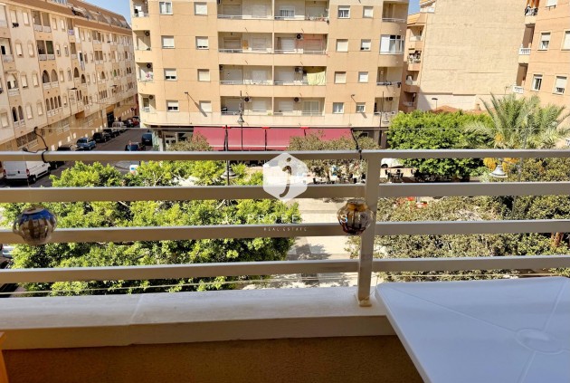 D'occasion - Appartement -
Torrevieja - El molino