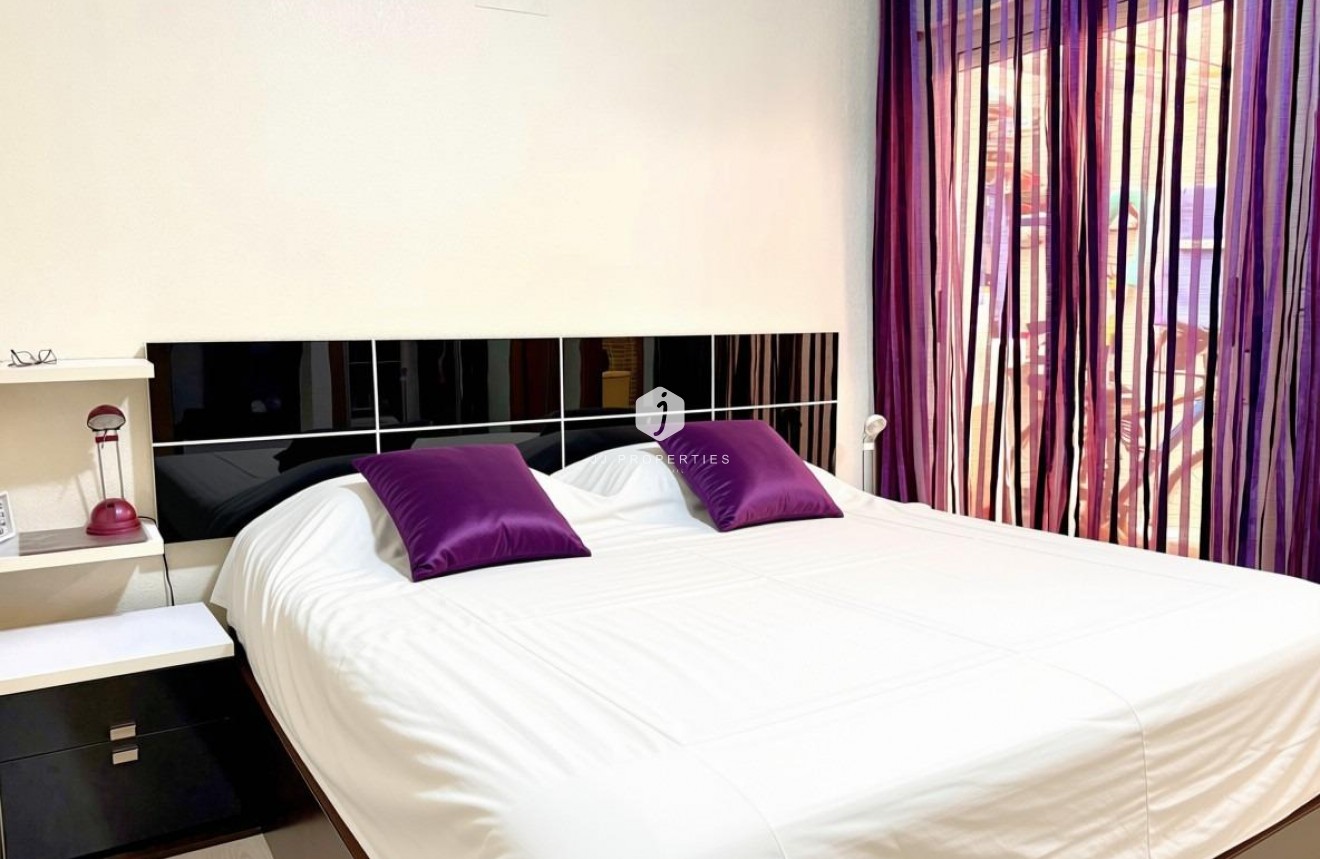 D'occasion - Appartement -
Torrevieja - El molino