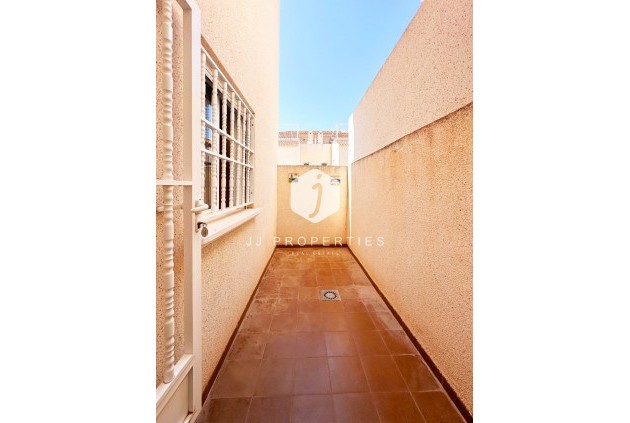 Segunda mano - Bungalow -
Torrevieja - Costa Blanca