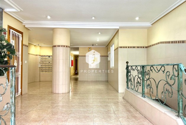 Aus zweiter Hand - Wohnung -
Torrevieja - Centro