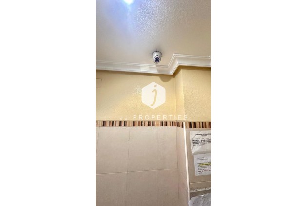 Aus zweiter Hand - Wohnung -
Torrevieja - Centro