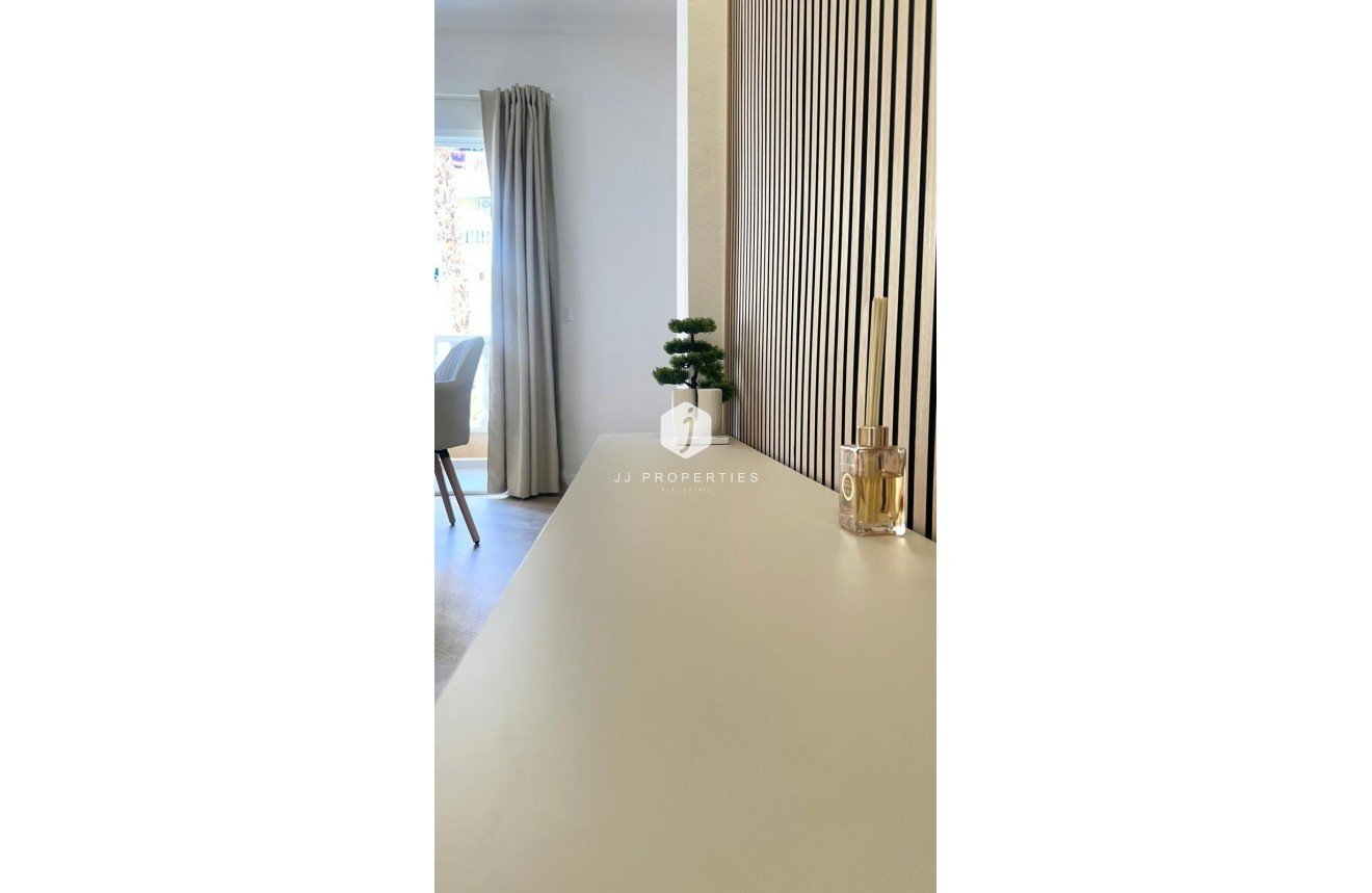Aus zweiter Hand - Wohnung -
Torrevieja - Centro
